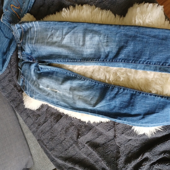 Fidelity - Picture 5 of 9